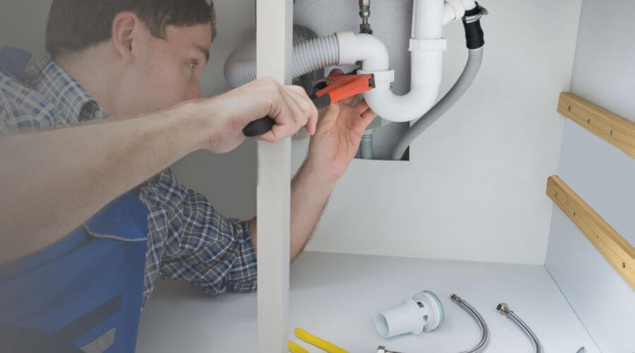Professional Tankless Water Heater Installation in Ellston, IA